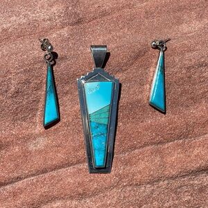 Herbert & Veronica Thompson Turquoise & Sterling Pendant & Earring Set